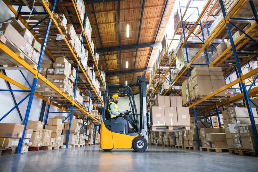 Heavy forklifts can speed up warehouse work
